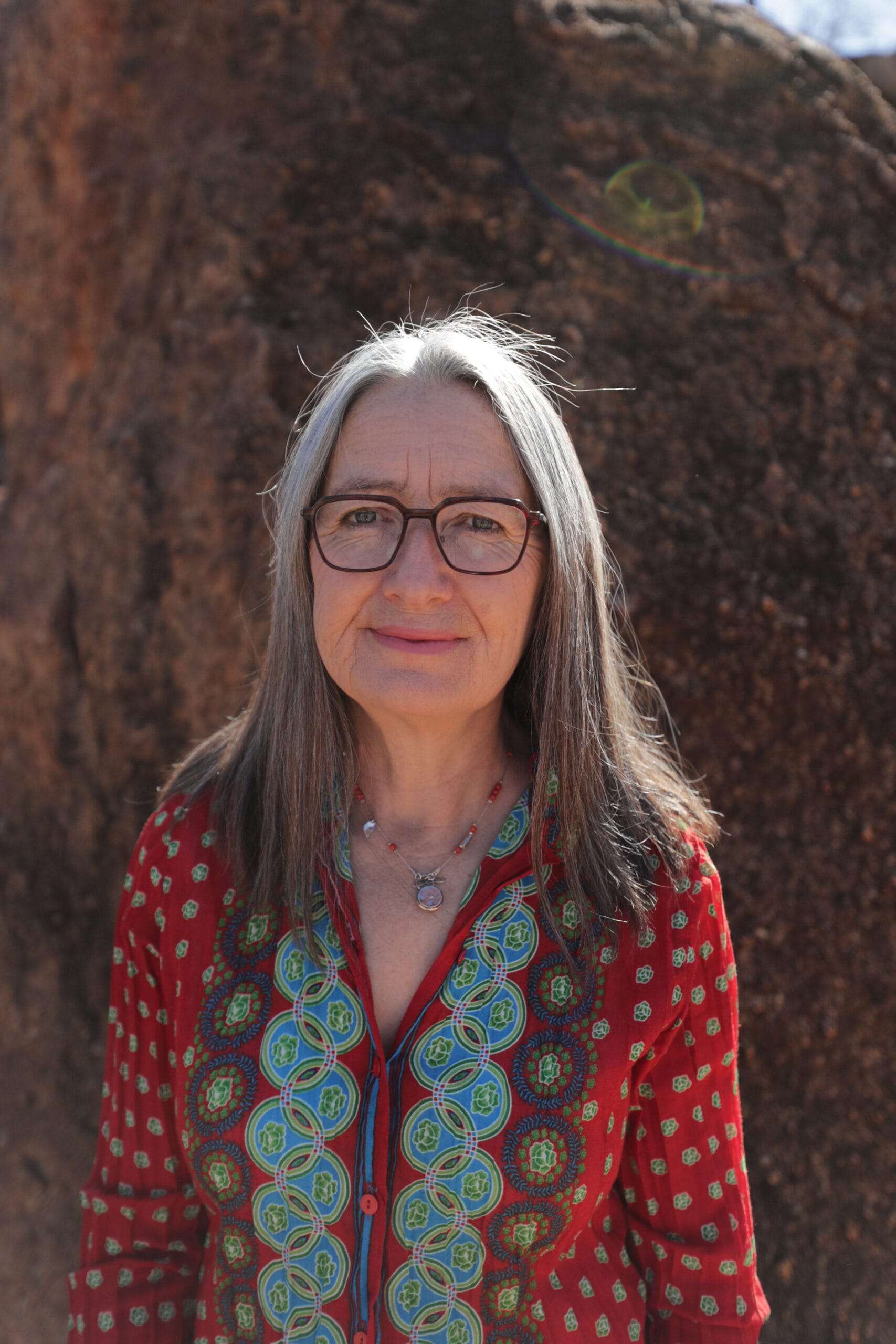 A54I3408 Audrey Napanangka Director Penelope McDonald photographer Dylan River